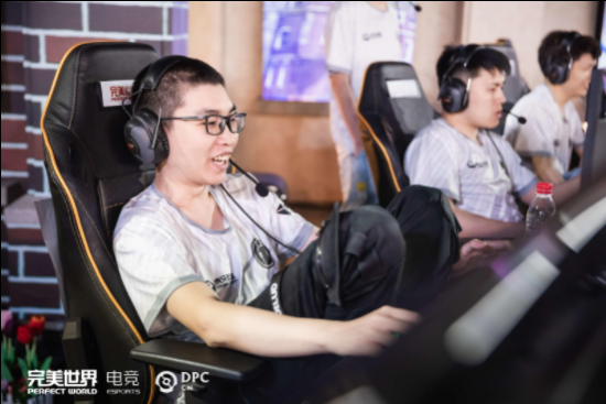 S43赛季辅助亚瑟上分攻略教你轻松沉默敌方C位